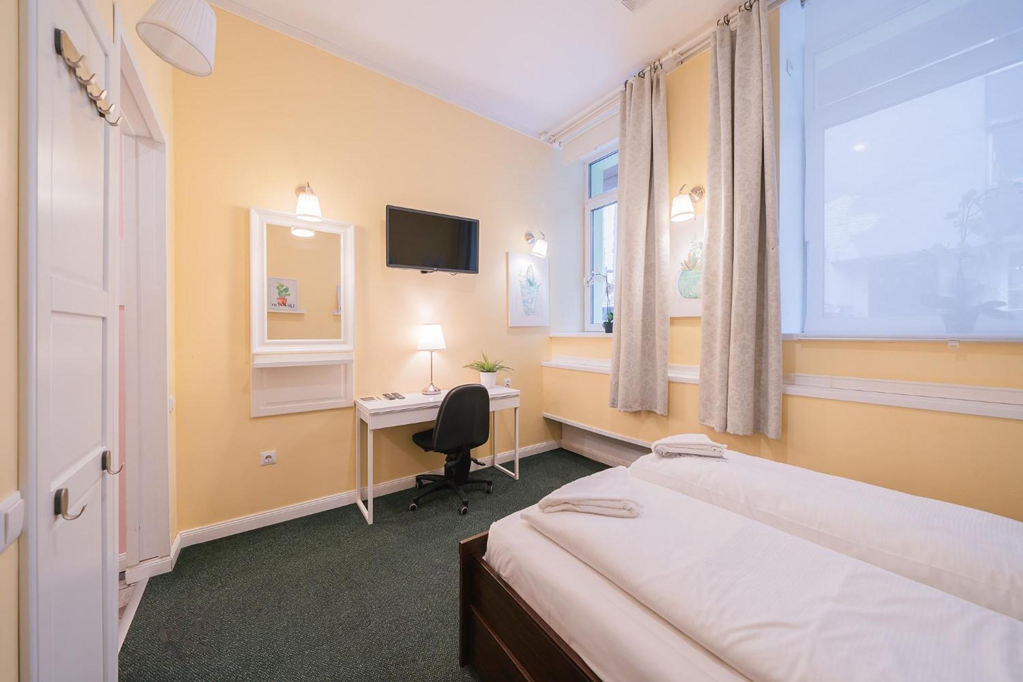 Station Self Check-In Apartments VNO Exteriör bild